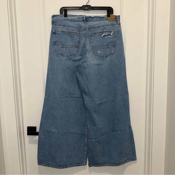 American Eagle Super High Waisted Ultra Wide Leg Jean - Picture 11 of 11